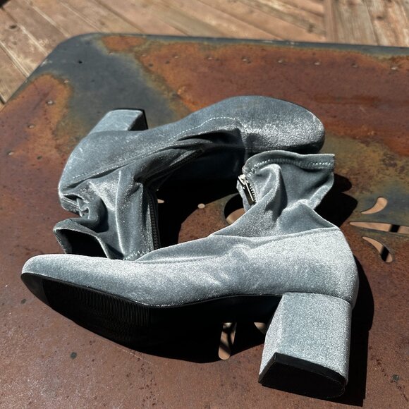 RARE EUC H&M Divided Crushed Velvet Zip-Up Ankle Boots - Picture 6 of 9